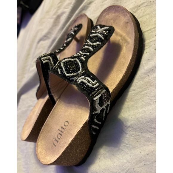 Rialto‎ Black & White Beaded Leather Thong Wedge Heel Sandals, Size 6 - Picture 2 of 6